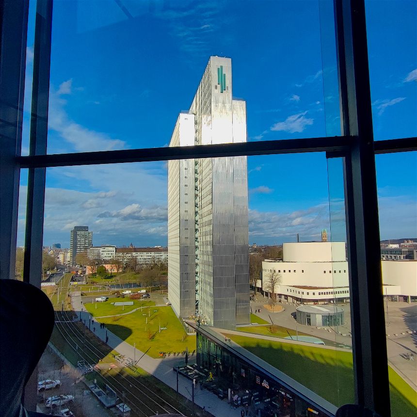 Blick von der Bar im Cloud One Hotel, Düsseldorf