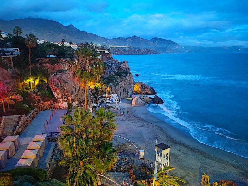 Am Balcón de Europa in Nerja, Andalusien