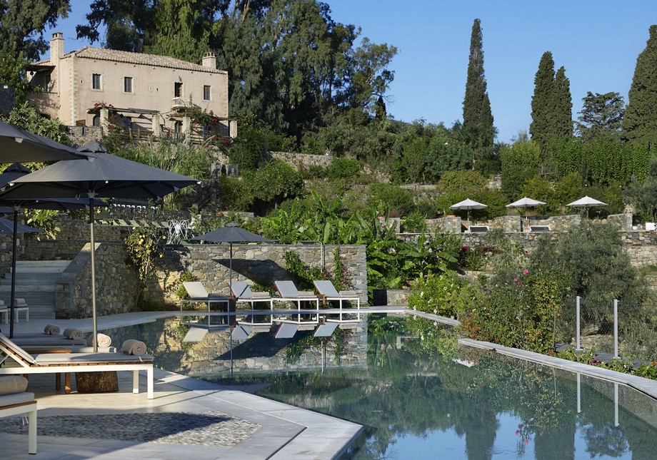 How about a swim in the family pool? (Photo: Kinsterna Hotel)