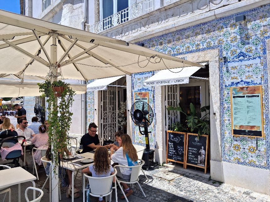 Tejo Terrace in Lissabon, Portugal