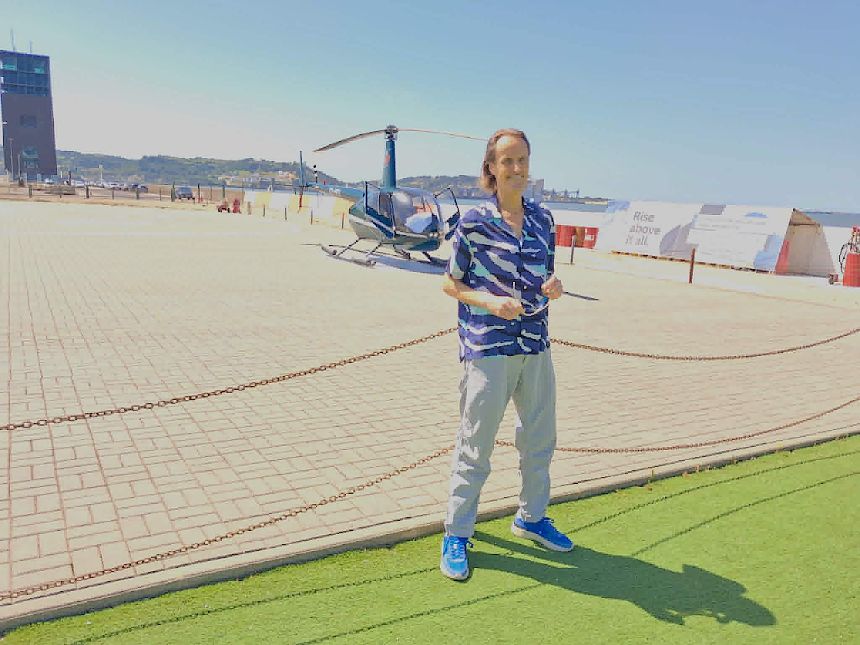 Vor dem Flug mit Portugal Helicopters
