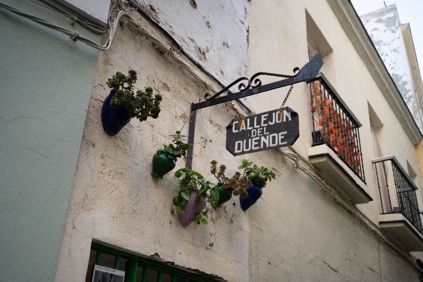 Callejón del Duende in Cádiz, Spanien