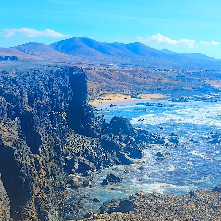 Klippen von El Cotillo auf Fuerteventura, Kanarische Inseln